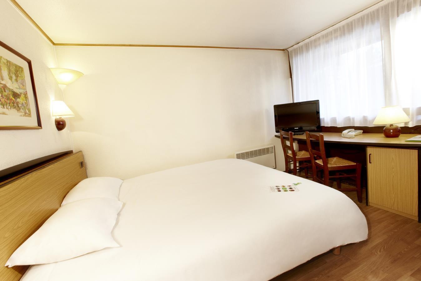 Kyriad Chateauroux - Saint-Maur Ngoại thất bức ảnh